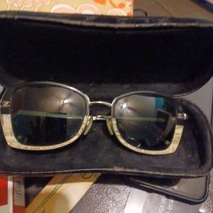 Dont wear. Need cash...